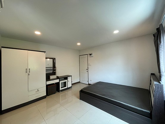1 Bed Condo · Bang Khun Thian, bangkok — photo 5