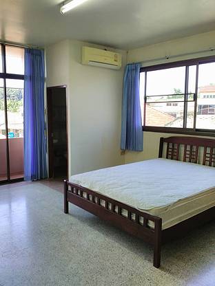 1 Bed Condo — photo 3