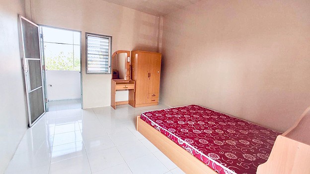 1 Bed Condo — photo 3