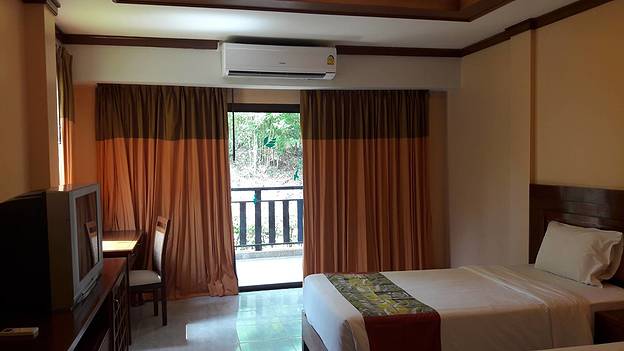 1 Bed Condo — photo 2