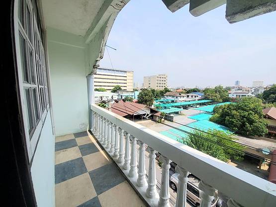 1 Bed Condo · Bangkok Noi, bangkok — photo 4