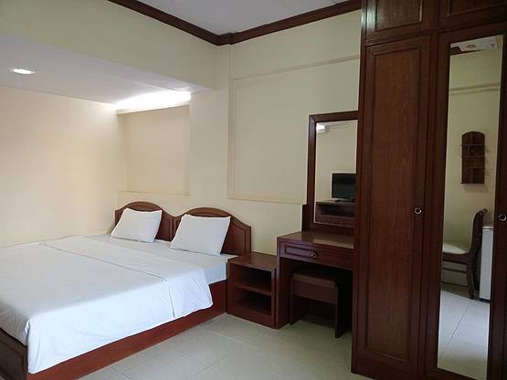 1 Bed Condo · Thon Buri, bangkok — photo 5