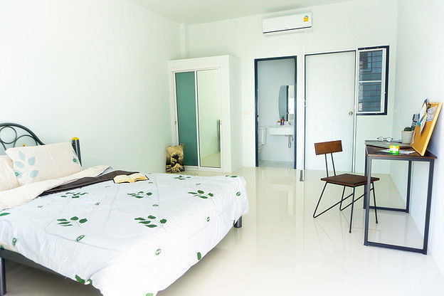 1 Bed Condo — photo 4
