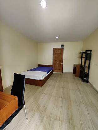 1 Bed Condo · Bang Rak, bangkok — photo 2
