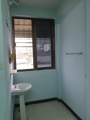 1 Bed Condo · Thon Buri, bangkok — photo 3