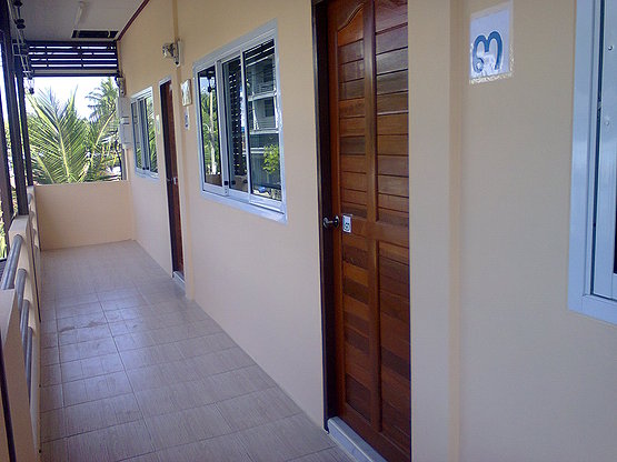 1 Bed Condo — photo 1