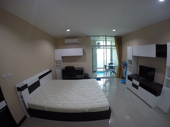 1 Bed Condo — photo 1