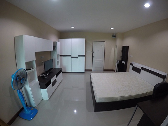 1 Bed Condo — photo 4
