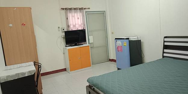 1 Bed Condo — photo 1