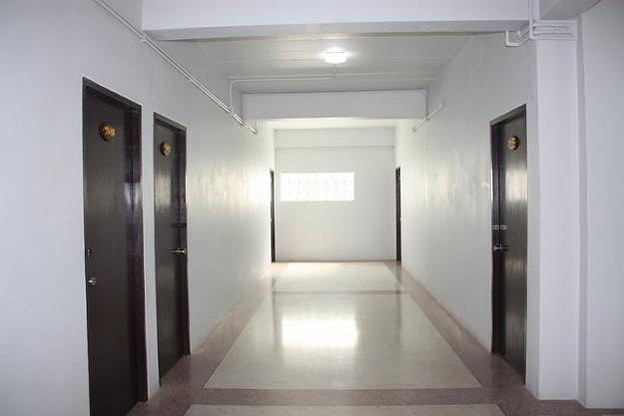 1 Bed Condo — photo 4