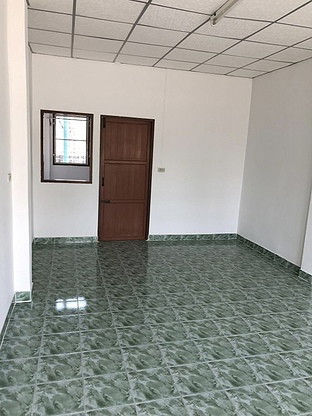 1 Bed Condo — photo 2