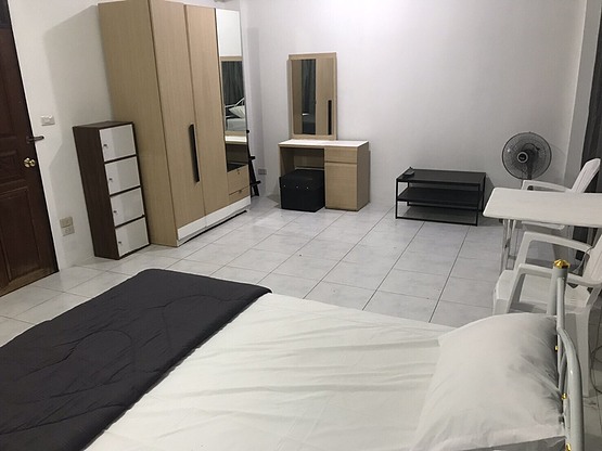 1 Bed Condo · Watthana, bangkok — photo 1