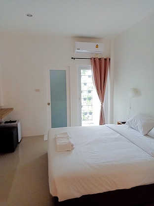 1 Bed Condo — photo 1