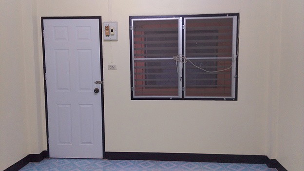 1 Bed Condo — photo 3