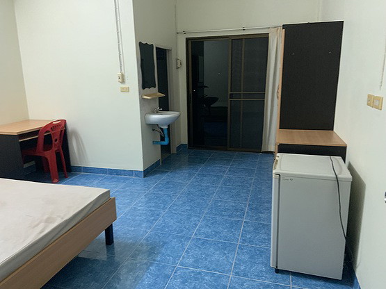 1 Bed Condo — photo 3