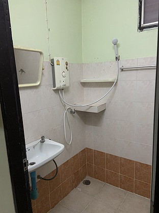 1 Bed Condo — photo 3