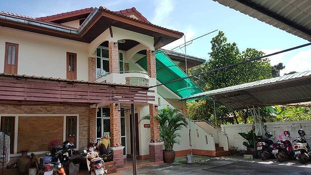 Condo — photo 1
