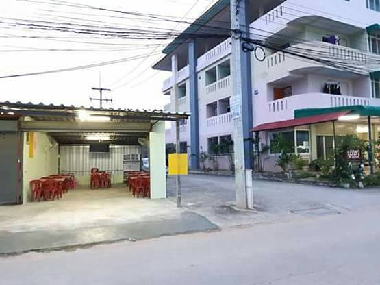 1 Bed Condo — photo 2