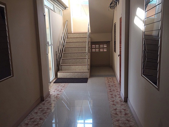 1 Bed Condo — photo 4