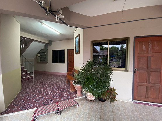 1 Bed Condo — photo 2