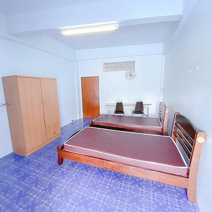 1 Bed Condo — photo 2