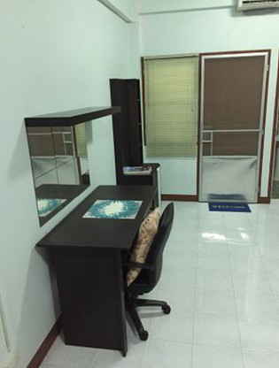 1 Bed Condo · Bang Khun Thian, bangkok — photo 2