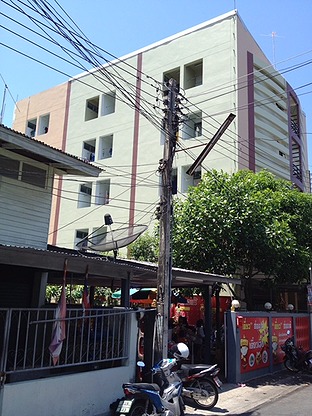 Condo — photo 2