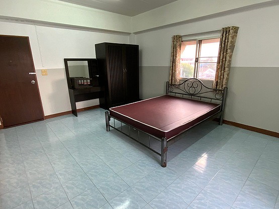 1 Bed Condo — photo 5