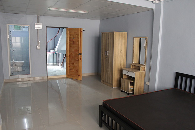 1 Bed Condo · Bangkok Noi, bangkok — photo 4