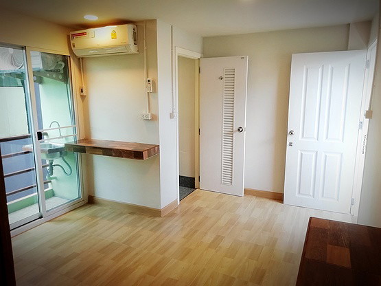 1 Bed Condo · Bangkok Noi, bangkok — photo 1