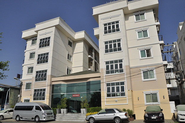 1 Bed Condo — photo 2