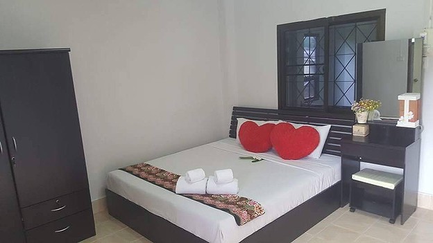1 Bed Condo — photo 1