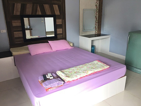1 Bed Condo — photo 2