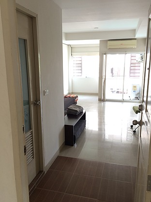 1 Bed Condo · Phra Khanong, bangkok — photo 1