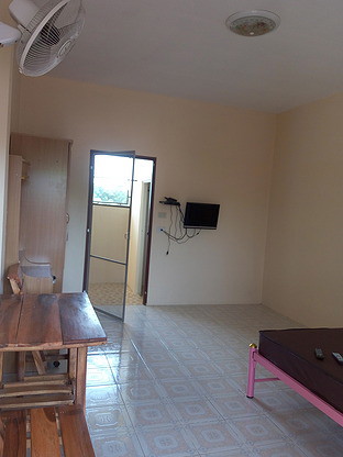 1 Bed Condo — photo 3