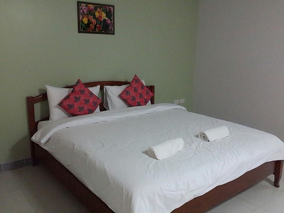 1 Bed Condo — photo 1