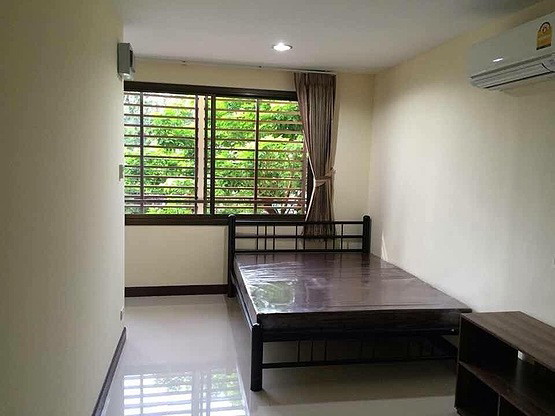 1 Bed Condo · Khlong San, bangkok — photo 4
