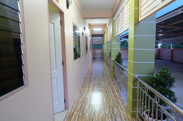 1 Bed Condo — photo 4