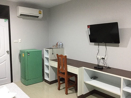 1 Bed Condo — photo 3