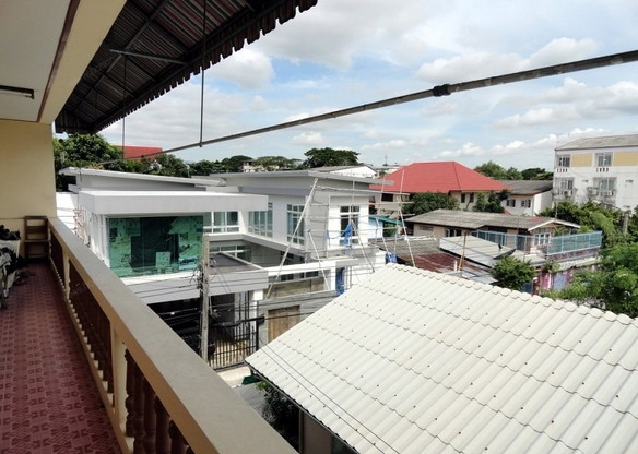 Condo · Wang Thonglang, bangkok — photo 5