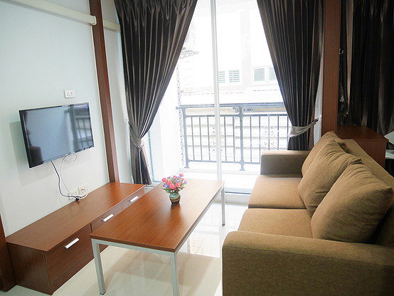 1 Bed Condo — photo 3