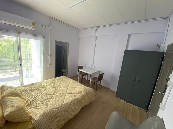 1 Bed Condo — photo 2