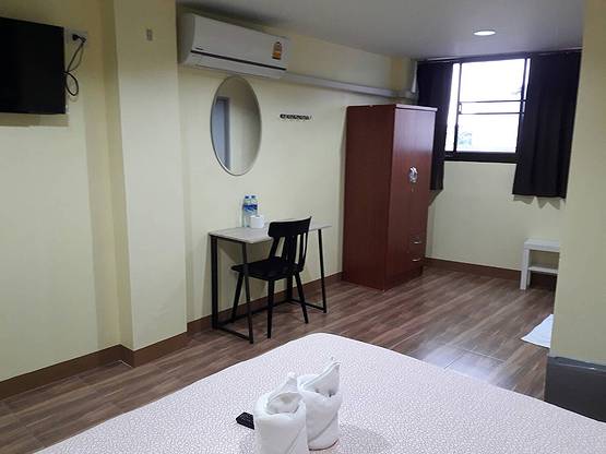 1 Bed Condo · Bangkok Noi, bangkok — photo 3