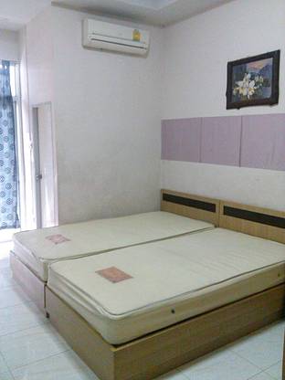 1 Bed Condo — photo 1