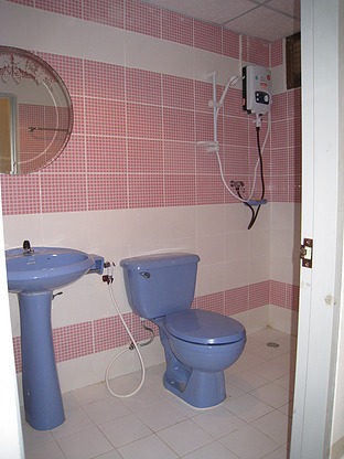 1 Bed Condo — photo 2