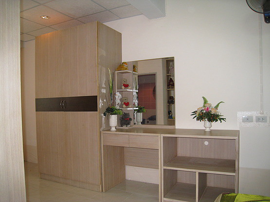 1 Bed Condo — photo 3