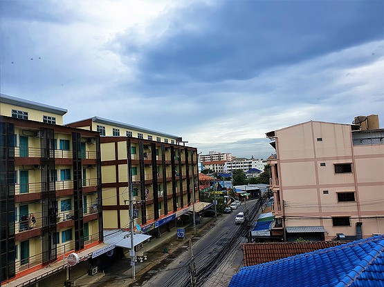 Condo · Mueang Chon Buri, chon_buri — photo 1