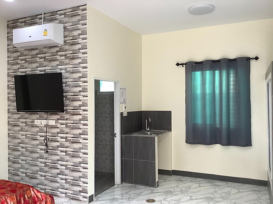 1 Bed Condo — photo 4
