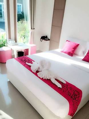 1 Bed Condo — photo 3