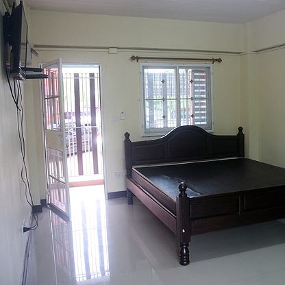 1 Bed Condo — photo 3
